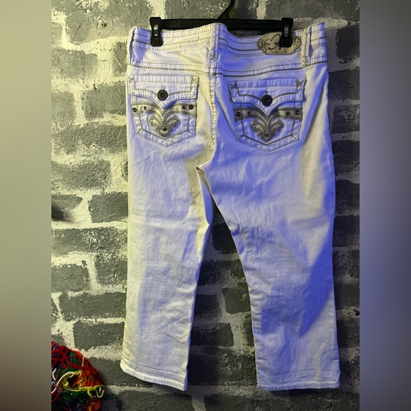 Nice - Picture 3 of 4